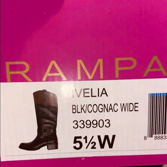 Women’s/girls boots 5.5 wide - Picture 6 of 6